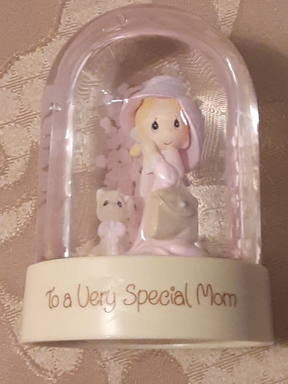 Precious Moments 1984 To a Very Special Mom Waterfball